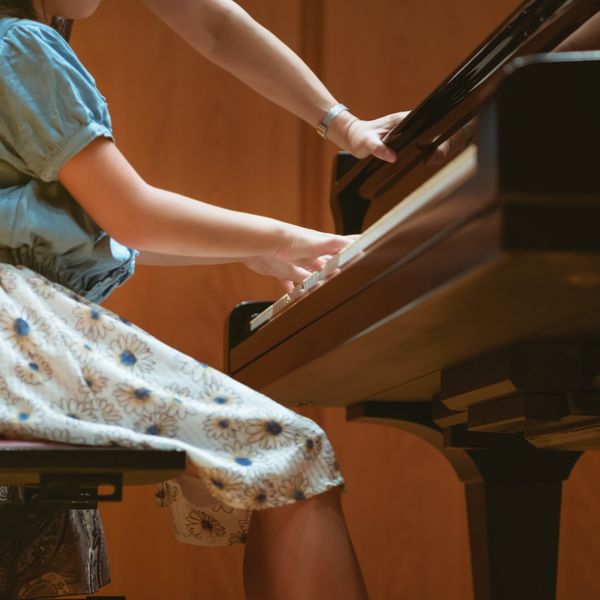 三郷の森ピアノ塾では大人向けのピアノ教室もご好評いただいております