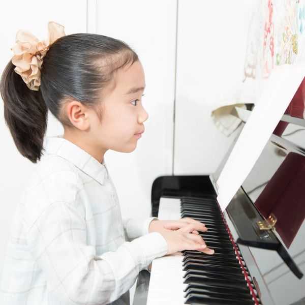 三郷のピアノ教室では小学生の生徒様を対象とした個人レッスンを実施します